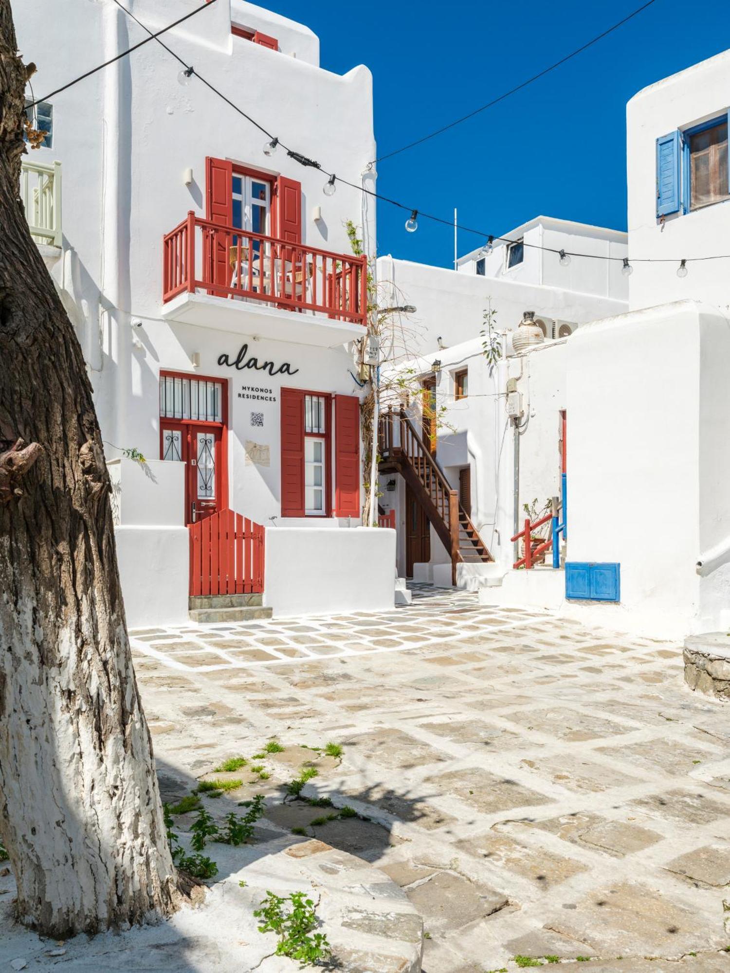 Alana Mykonos